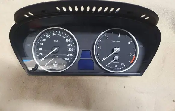 BMW 5 E60 E61 Speedometer (instrument cluster) 110080213 62119177261