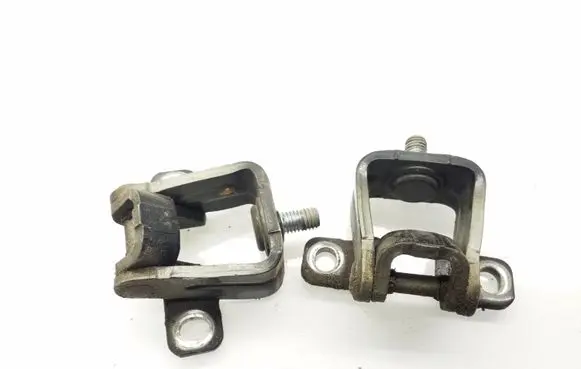 Volkswagen Cross Polo Tailgate/trunk/boot hinge