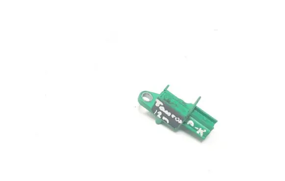 Volkswagen Touran II Airbag deployment crash/impact sensor 5WK43658