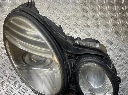 Mercedes-Benz E W211 Headlight/headlamp 16156400RE