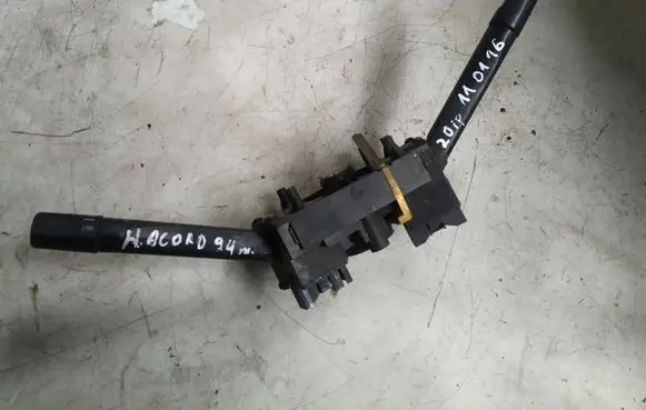Honda Accord Indicator stalk 2M10239