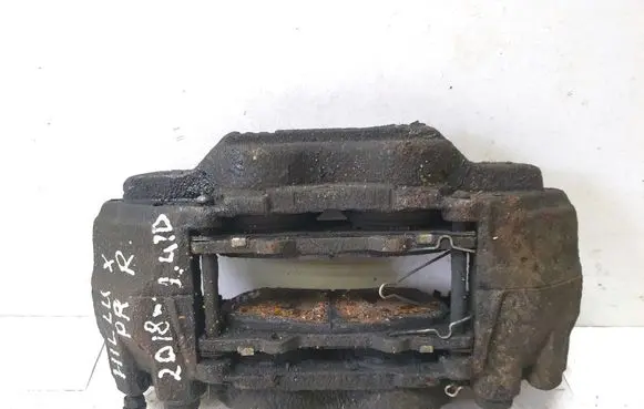 Toyota Hilux (AN120, AN130) Front brake caliper
