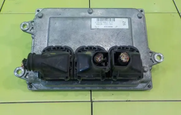 Volvo XC90 Engine control unit/module 37820RBJE77
