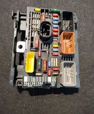 Peugeot Bipper Comfort/convenience module 9661281580