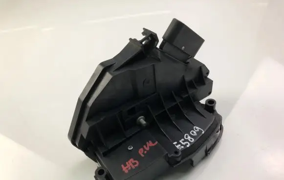 Ford Fiesta Rear door lock AM5AR26412AE