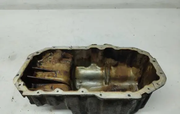 Volkswagen Eos Oil sump 03C103603J