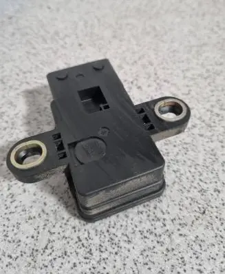 BMW 7 E38 ESP acceleration yaw rate sensor 34521165292 0265005215