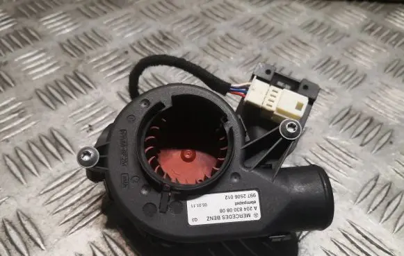 Mercedes-Benz C W204 Engine control unit/module fan 2048300808 A2048300808