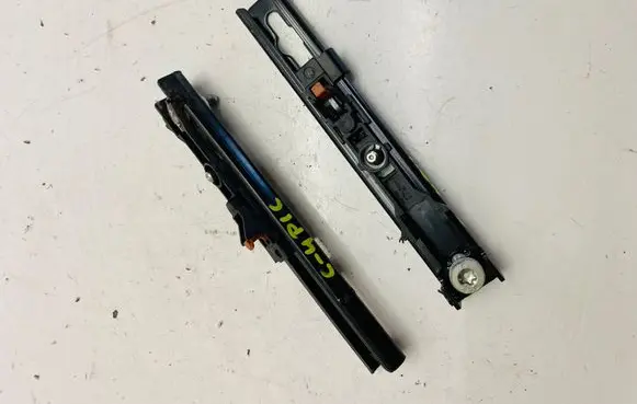 Citroen C4 Grand Picasso Seat belt height adjuster SPP16