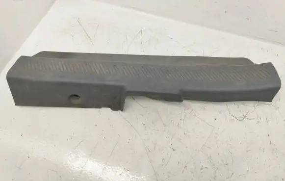 Hyundai Santa Fe Front sill trim cover 8588126000