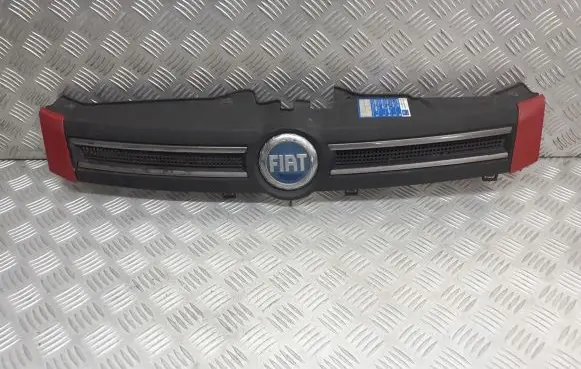 Fiat Panda II Front grill 735353899