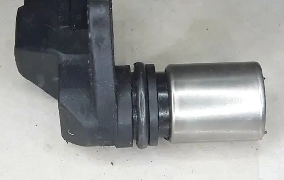 Mazda 6 Camshaft position sensor RF5C18230 0296001300