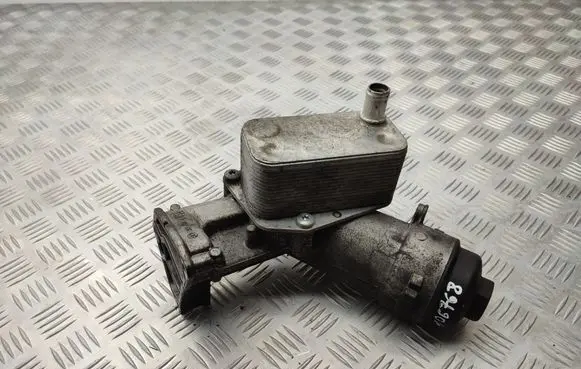 BMW 1 E81 E87 Oil filter mounting bracket 7787072
