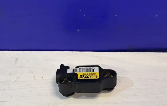 Chevrolet Tahoe Airbag deployment crash/impact sensor 15093923