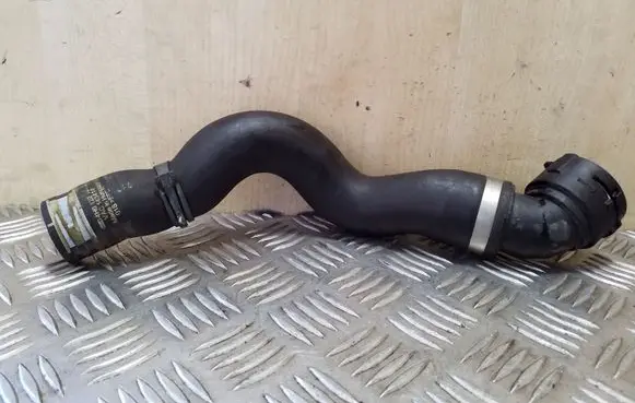 Audi A8 S8 D4 4H Engine coolant pipe/hose 4H0122101D