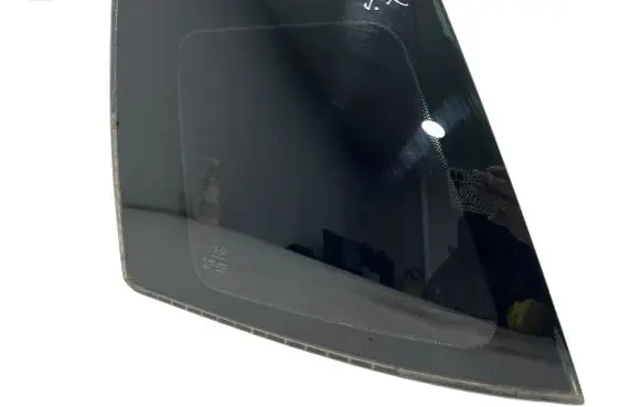 Mini Cooper Countryman R60 Rear side window 43R001583 DOT682M3232AS2 E000199