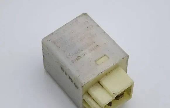 Mazda 323 Other relay BG1P66830 3211209320