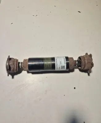 Mitsubishi Pajero Rear driveshaft/prop shaft 3401A298