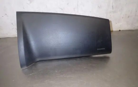 Suzuki Grand Vitara II Passenger airbag
