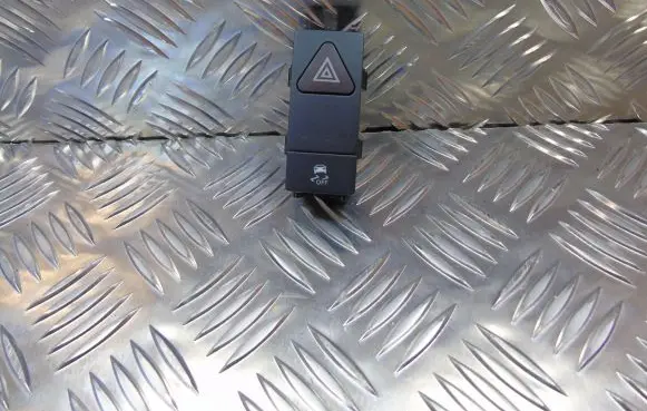 Mercedes-Benz E W212 Hazard light switch A2129051100