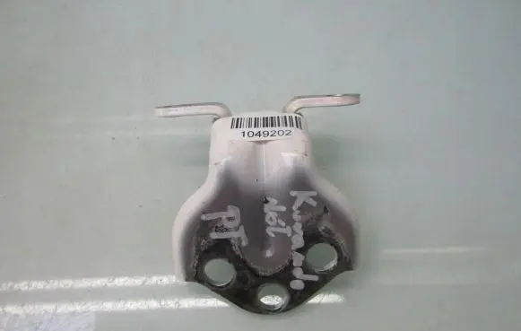 SsangYong Korando Rear door lower hinge