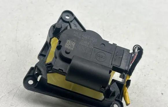 Jeep Renegade Air flap motor/actuator M1138004221 3093913 320FT304