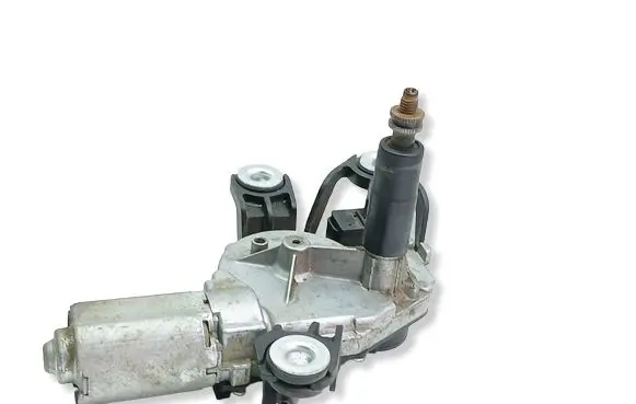 Volkswagen PASSAT B6 Rear window wiper motor 1K6955711B 0390201800