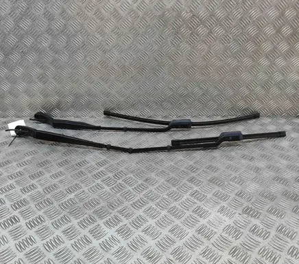Citroen DS7 Crossback Windshield/front glass wiper blade 9810665080 9810665180