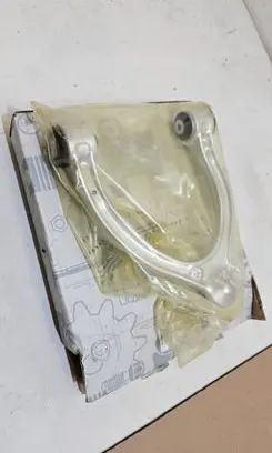 Mercedes-Benz C W205 Front control arm A2053305501