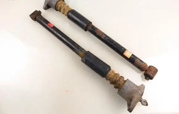 Volkswagen PASSAT B5.5 Rear shock absorber/damper