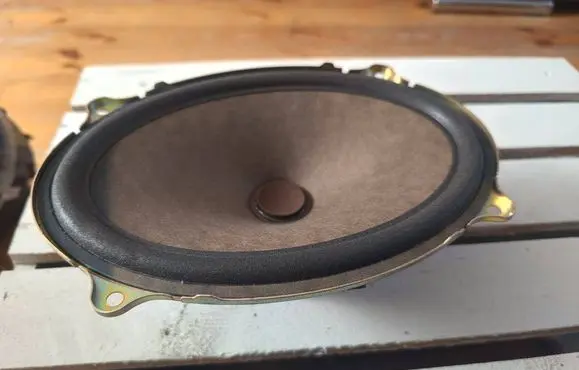Mini One - Cooper R50 - 53 Rear door speaker 6801101 65136801101 04F248