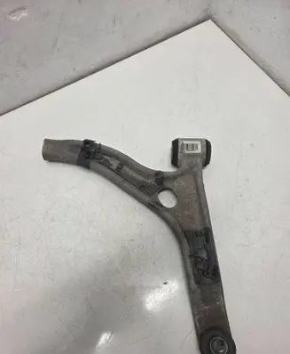 Mercedes-Benz CLA C117 X117 W117 Front lower control arm/wishbone A2463304800