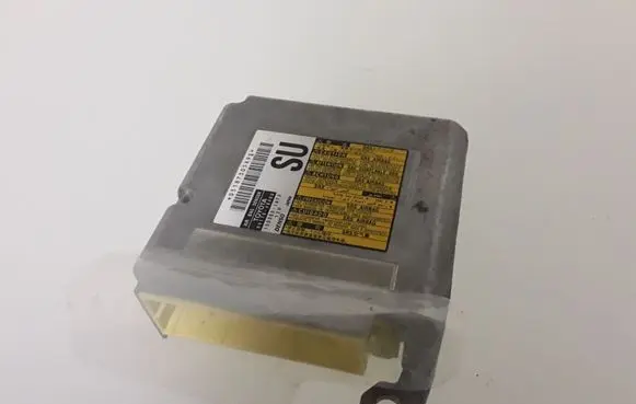 Lexus RX 450H Airbag control unit/module 8917048400