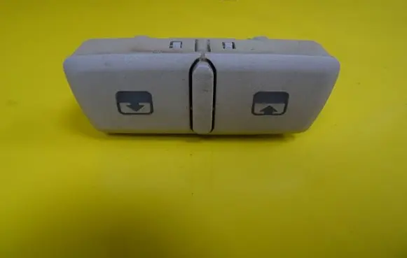 Fiat Idea Electric window control switch B569