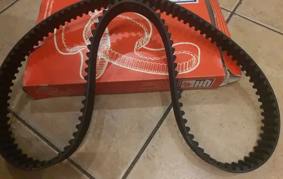BMW 3 E30 Timing belt QTB140 95345 Z140