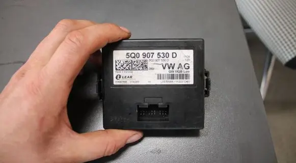 Volkswagen Golf VII Gateway control module 5Q0907530D