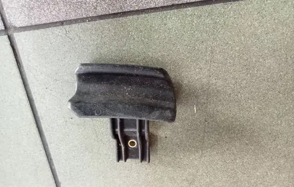 Volkswagen PASSAT B5 Other interior part 1J0881254E