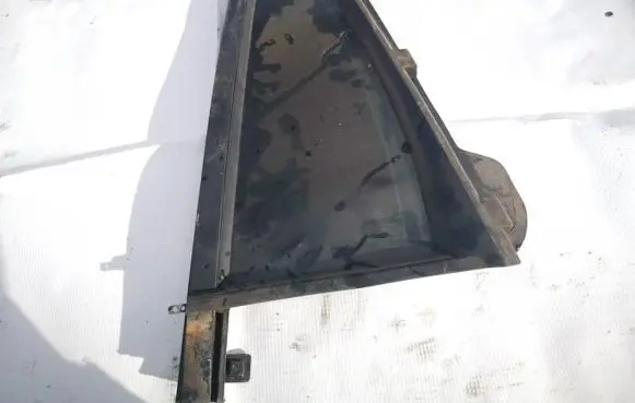 Ford Mondeo Mk III Rear vent window glass 1s71n262a37