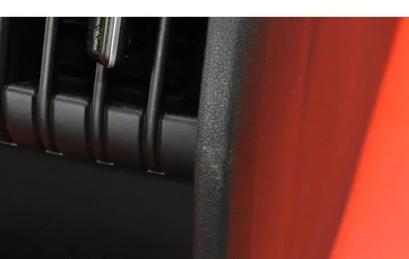 Hyundai Kona I Center console