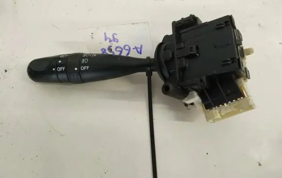 Toyota Yaris Indicator stalk 173681