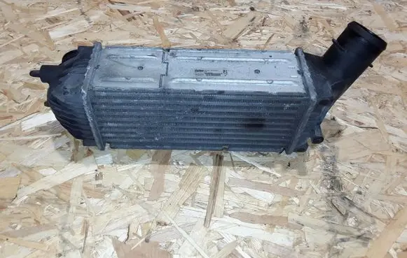 Citroen C4 I Picasso Intercooler radiator 9646694880