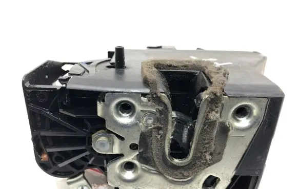 Dacia Duster II Rear door lock 