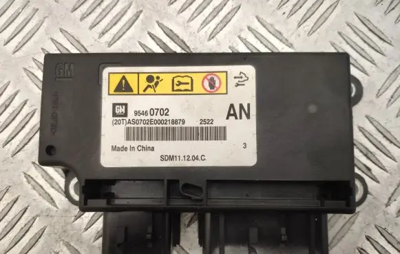 Chevrolet Captiva Airbag control unit/module 95460702