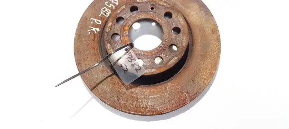 Volkswagen Golf V Front brake disc ventiliuojamas