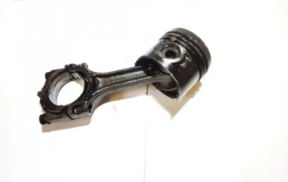 Alfa Romeo 145 - 146 Piston with connecting rod