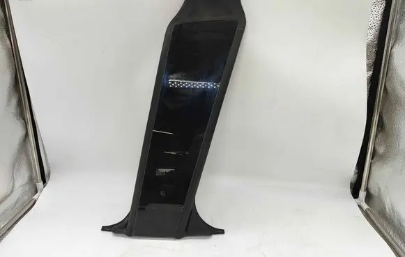 Tesla Model Y (B) Pillar trim (exterior) 150688500h