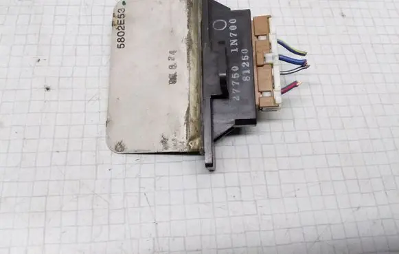 Nissan Almera Heater blower motor/fan resistor 277501N700