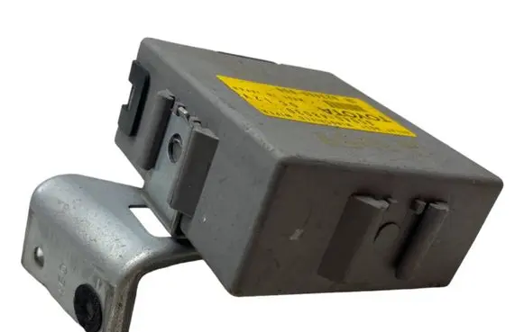 Lexus RX 450H Window wiper relay 8594048030 623460000