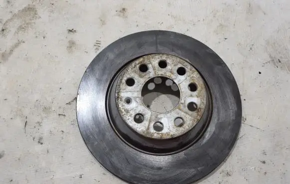 Volkswagen PASSAT B8 Rear brake disc 3Q0615601A