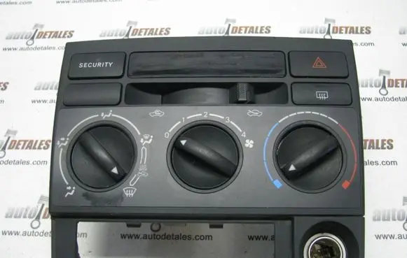 Toyota Corolla Verso E121 Climate control unit